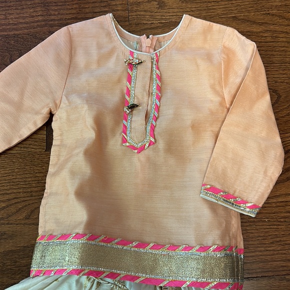 Girls Indian Lengha set - Picture 3 of 3